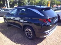 Neu Hyundai Tucson 150 PS (110 kW) 2026 Abyss black/verschieden SUV