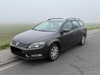 Gebraucht VW Passat 140 PS (102 kW) 2012 Braun Kombi