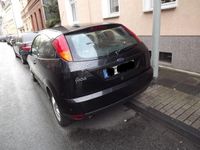 Gebraucht Ford Focus 75 PS (55 kW) 2001 Schwarz metallic Kleinwagen