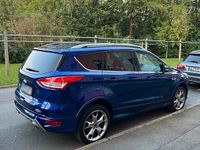 Gebraucht Ford Kuga Individual 182 PS (133 kW) 2015 Blau SUV