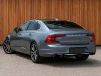 Gebraucht Volvo S90 Momentum 250 PS (183 kW) 2019 Grau Limousine