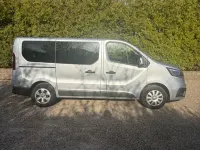 Gebraucht Renault Trafic 150 PS (110 kW) 2022 Silber Van / Kleinbus