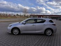 Gebraucht Lexus CT200h Executive Line 136 PS (100 kW) 2012 Silber Kleinwagen
