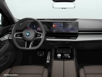 Gebraucht BMW i5 M Sport 250 kW (340 PS) 2025 Schwarz Kombi