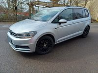 Gebraucht VW Touran Sound 116 PS (85 kW) 2018 Silber Van / Kleinbus