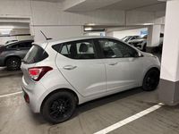 Gebraucht Hyundai i10 Select 67 PS (49 kW) 2019 Silber Kleinwagen