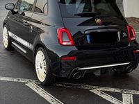 Gebraucht Abarth 695 Esseesse 180 PS (132 kW) 2020 Schwarz Kleinwagen