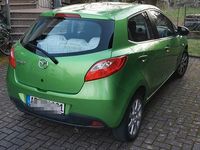 Gebraucht Mazda 2 Center-Line 84 PS (61 kW) 2012 Grün Kleinwagen