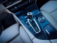 Gebraucht BMW 520 184 PS (135 kW) 2013 Schwarz Kombi