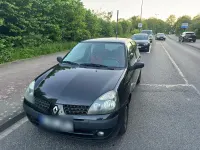 Gebraucht Renault Clio 58 PS (42 kW) 2004 Schwarz Kleinwagen