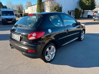 Gebraucht Peugeot 206+ 75 PS (55 kW) 2010 Schwarz Kleinwagen