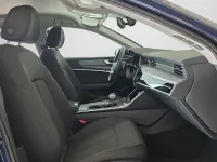 Gebraucht Audi A6 Basis 204 PS (150 kW) 2022 Firmamentblau metallic (metallic) Kombi