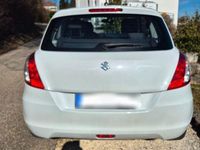 Gebraucht Suzuki Swift Basic 96 PS (70 kW) 2014 Weiß Kleinwagen