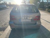 Gebraucht Mercedes B170 2008 Braun Van / Kleinbus