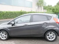 Usata Ford Fiesta Trend 82 CV (60 kW) 2015 Grigio Utilitaria