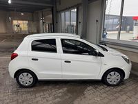 Gebraucht Mitsubishi Space Star 70 PS (51 kW) 2015 Weiß Kleinwagen