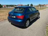 Gebraucht Audi A1 Design 86 PS (63 kW) 2010 Blau Kleinwagen