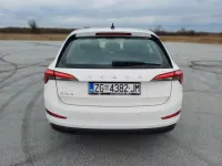 Gebraucht Skoda Scala Ambition 110 PS (80 kW) 2023 Weiß Kleinwagen