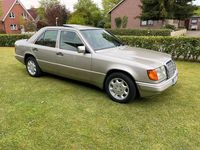 Gebraucht Mercedes E230 132 PS (97 kW) 1992 Braun Limousine