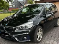 Gebraucht BMW 220 Gran Tourer Sport Line 192 PS (141 kW) 2018 Schwarz Van / Kleinbus