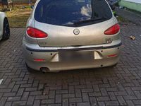 Gebraucht Alfa Romeo 147 85 PS (62 kW) 2004 Gold Kleinwagen