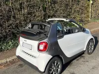 Gebraucht Smart ForTwo Cabrio Passion 71 PS (52 kW) 2016 Weiß Cabrio