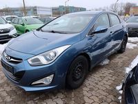 Gebraucht Hyundai i40 Style 178 PS (130 kW) 2013 Blau Limousine