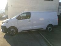 Gebraucht Toyota Proace 144 PS (105 kW) 2024 Weiß Van / Kleinbus