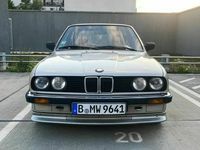Gebraucht BMW 318 90 PS (66 kW) 1987 Gold Limousine