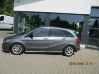 Gebraucht Mercedes B180 109 PS (80 kW) 2012 Mountaingrau  met. Kleinwagen