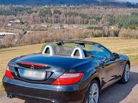 Gebraucht Mercedes SLK200 183 PS (134 kW) 2012 Schwarz Cabrio