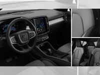Neu Volvo XC40 Plus 163 PS (119 kW) 2025 Schwarz (onyx black / metallic) SUV