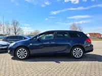 Gebraucht Opel Astra 140 PS (102 kW) 2012 Blau Kombi