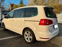 Gebraucht VW Sharan 140 PS (102 kW) 2012 Weiß Van / Kleinbus