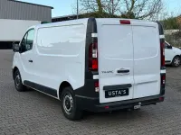 Gebraucht Renault Trafic Komfort 90 PS (66 kW) 2016 Weiß Van / Kleinbus