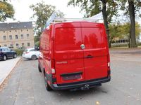 Gebraucht VW Crafter 102 PS (75 kW) 2020 Kirschrot Van