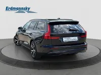 Gebraucht Volvo V60 Plus 197 PS (144 kW) 2024 Schwarz Kombi