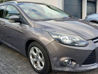 Gebraucht Ford Focus Champions Edition 150 PS (110 kW) 2012 Kombi