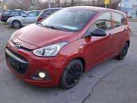 Gebraucht Hyundai i10 Classic 67 PS (49 kW) 2014 Red passion / mic Kleinwagen