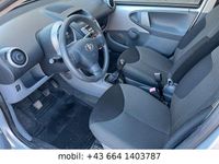 Gebraucht Toyota Aygo City 68 PS (50 kW) 2009 Silber Kleinwagen
