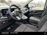 Gebraucht Mercedes V220 Style 163 PS (119 kW) 2024 Graphitgrau Van / Kleinbus
