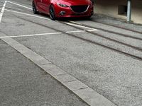 Gebraucht Mazda 3 Center-Line 120 PS (88 kW) 2014 Rot Limousine