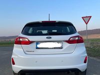 Gebraucht Ford Fiesta Trend 86 PS (63 kW) 2018 Weiß Kleinwagen