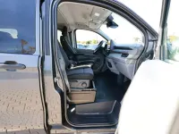 Usado VW Caravelle Basis 150 CV (110 kW) 2025 Gris Van