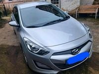 Gebraucht Hyundai i30 110 PS (80 kW) 2015 Silber Kombi