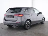 Gebraucht Mercedes B200 Progressive 163 PS (119 kW) 2025 Grau Kleinwagen