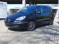 Gebraucht Peugeot 807 Tendance 163 PS (119 kW) 2011 Braun Van / Kleinbus
