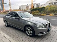Gebraucht Mercedes E220 Avantgarde 170 PS (125 kW) 2011 Grau Limousine