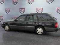 Gebraucht Mercedes 300 179 PS (131 kW) 1990 Schwarz Limousine