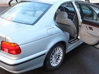 Gebraucht BMW 520 150 PS (110 kW) 1998 Silber Limousine